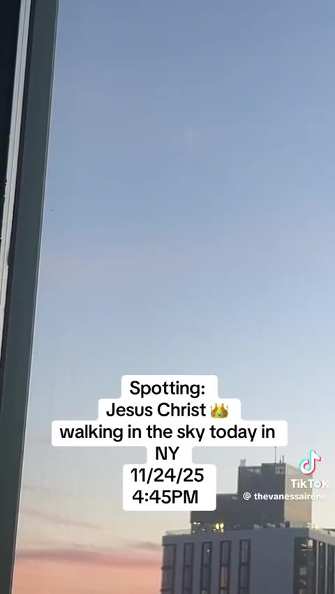 Woman claims she sees Jesus walking in the sky