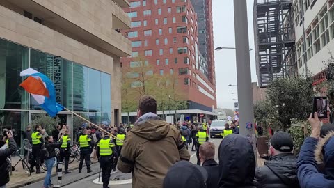 Demonstratie tegen Drag Queen voorleesmiddag Rotterdam 16-04-2023 06/17