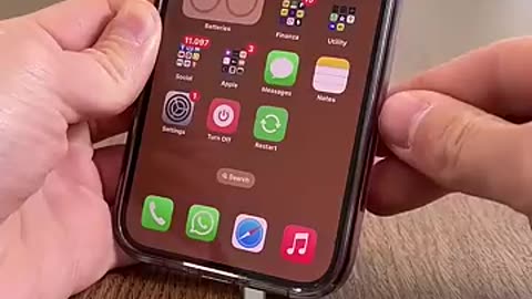 Viral: IPHONE SECRETS USEFUL APPS!