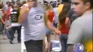 May 25, 2007 - Carlos Diaz of 'Extra' Visits Carb Day in Indianapolis