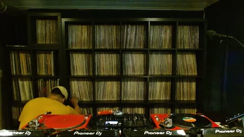 Vinyl Sessions with Wil Milton 7.24.25