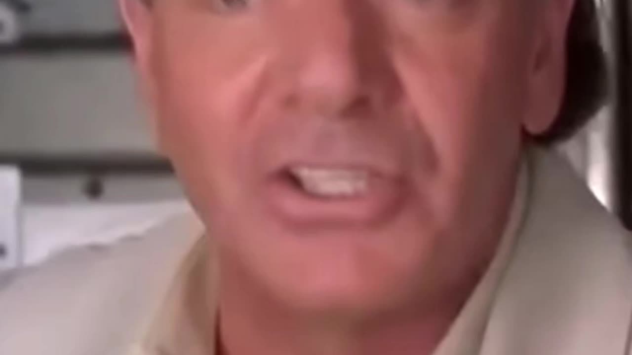 NEIL DIAMOND LOVES LOVE