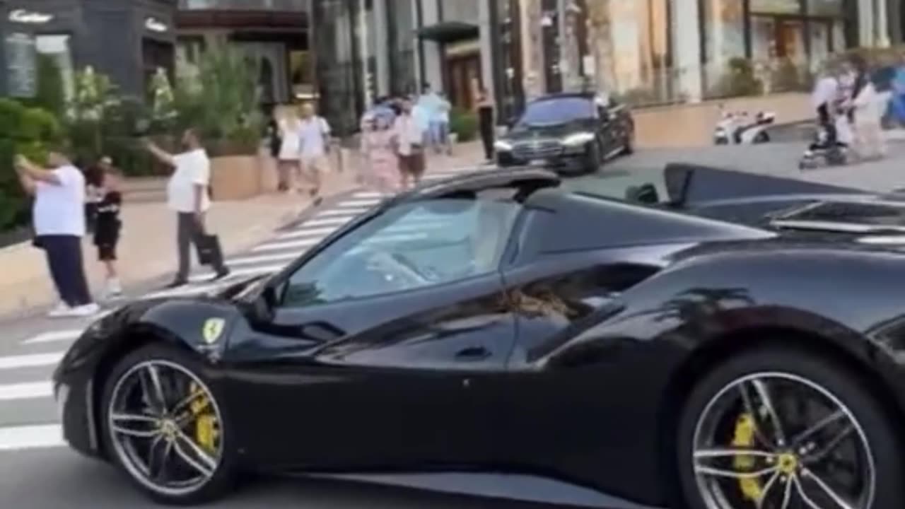 Love is in the air in Monaco