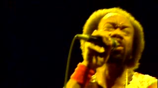 Earth, Wind and Fire - At The Oakland Coliseum = 1981