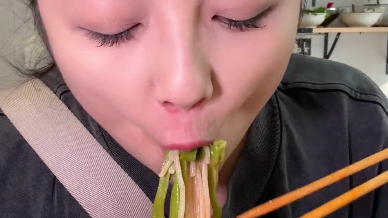 Eating All-You-Can-Rotate Snail Noodles in One Day! Can I Break Even? 🍜🔥 | Food Vlog