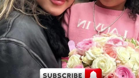 Khloé Kardashian Pranks True With Whale Keychain and Has No Regrets! - WorldEye
