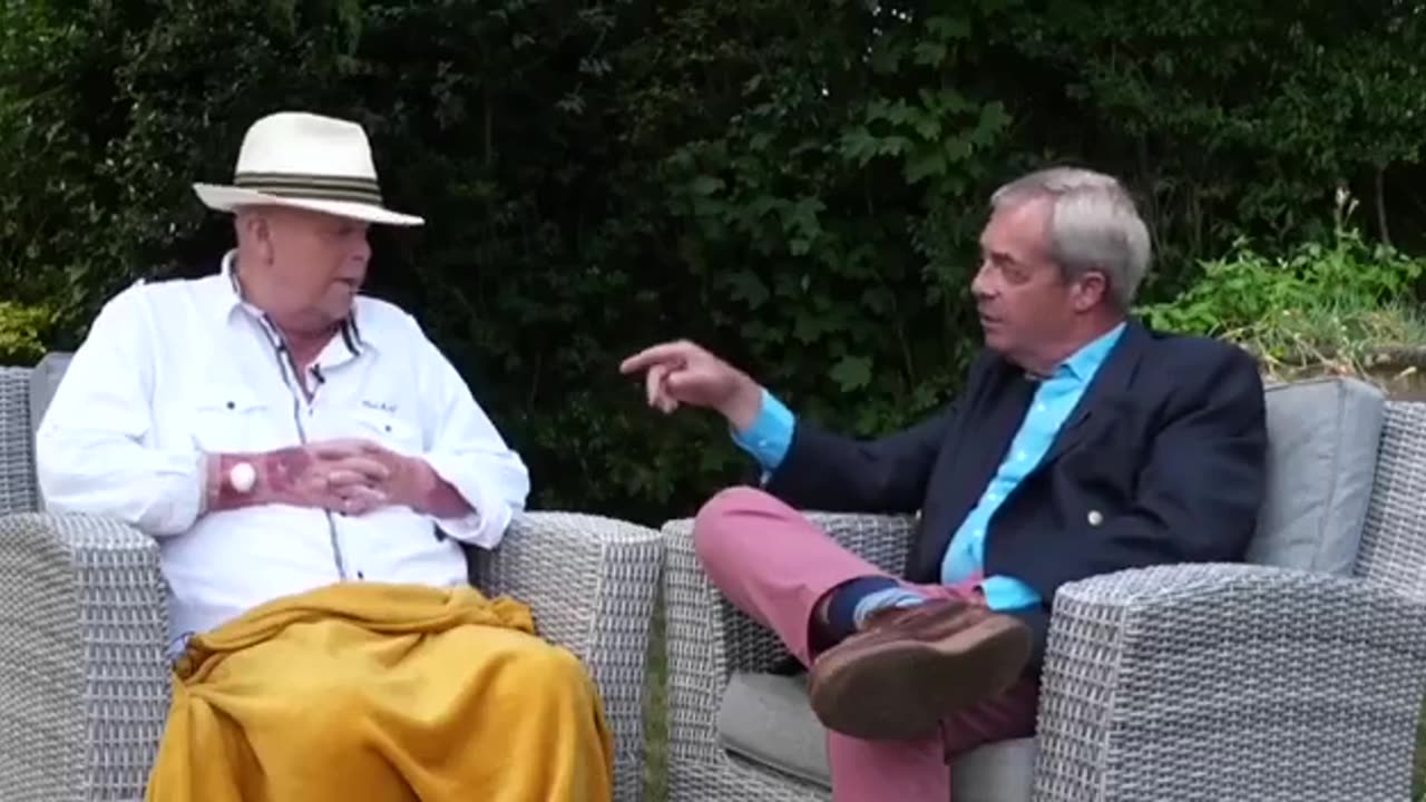 Il futuro Primo Ministro britannico Nigel Farage parla della truffa del vaccino Covid
