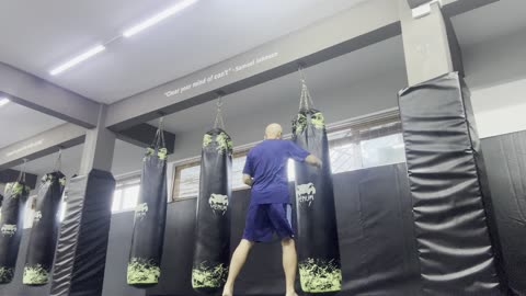 Vacation in Mauritius 🇲🇺 . Shape Sports Club Grand Baie - 4 Combo Punches. July 4, 2025