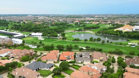 NEW LISTING!