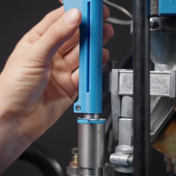 The XL750 makes it so easy to swap between loading and processing!