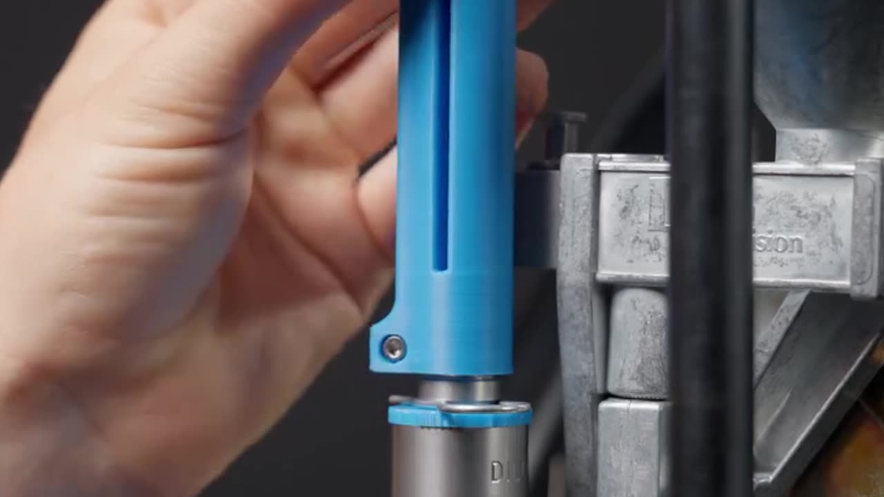 The XL750 makes it so easy to swap between loading and processing!