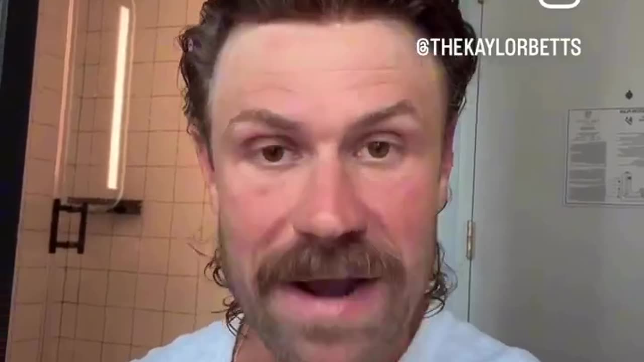 Canadian in America Quickly Learns the Difference Between Left and Right Reactions to Events