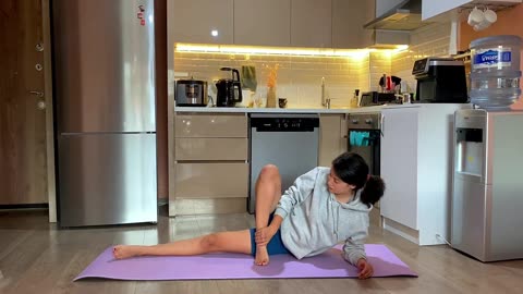 20-Minute Full Body Pilates for Hourglass Shape
