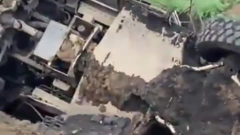 💥🚜 Ukraine Russia War | Abandoned Ukrainian MRAPs and Truck in Sumy | RCF