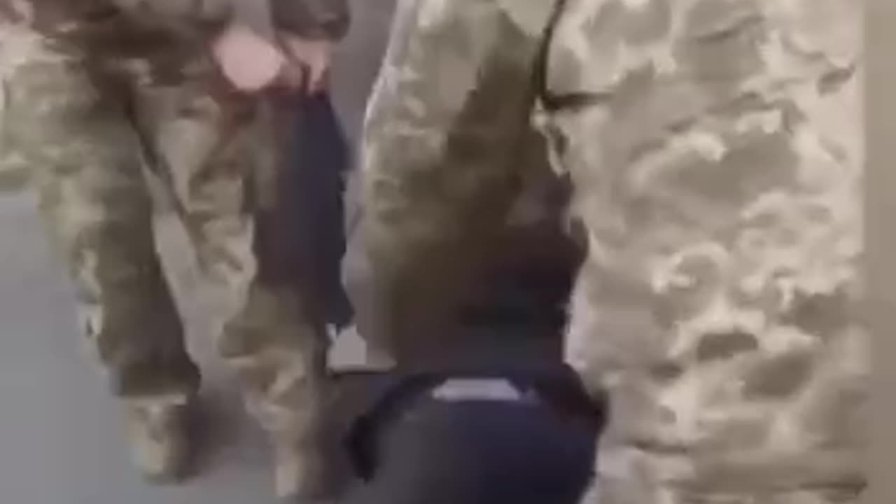 🇺🇦Videos of forced mobilization from different regions of Ukraine