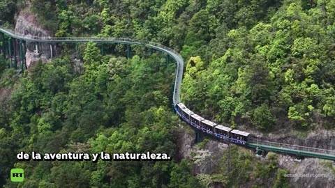 🚅 El tren de las rocas: una aventura a mil metros de altura en China
