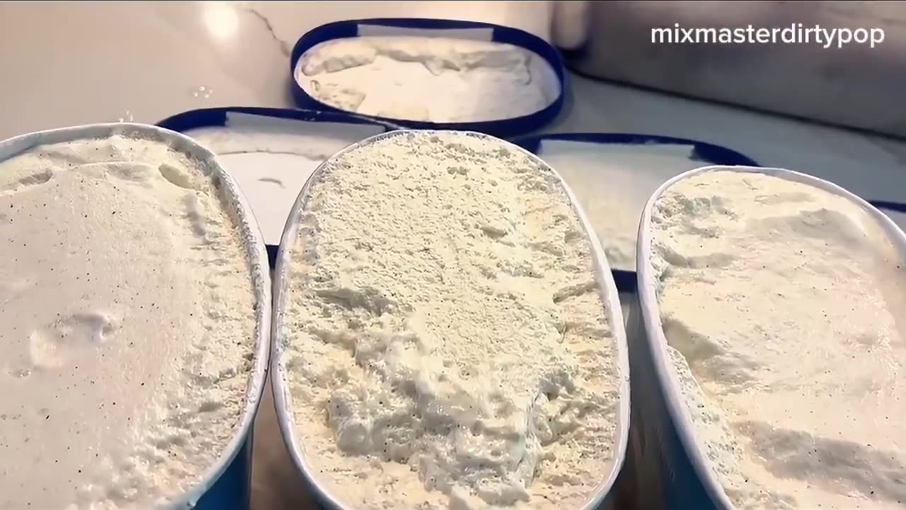 She accidentally left ice cream in the back of her trailer for 4 days. THEY DON'T MELT.
