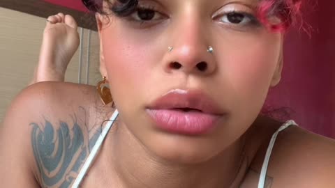 young latina twerking video
