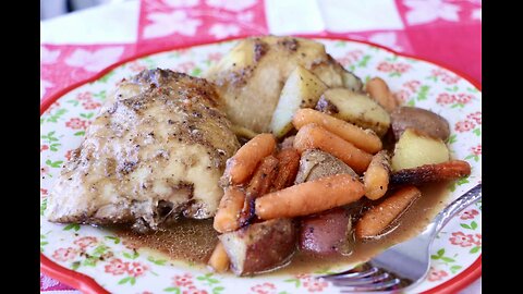 QUICK & EASY Dinner Recipe- Dianne's Famous Baked Chicken!