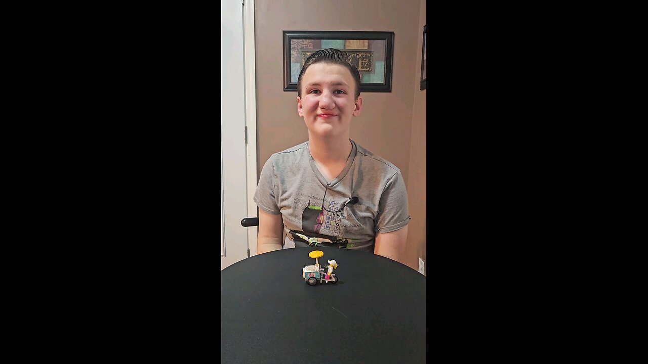 LEGO ICE CREAM STAND