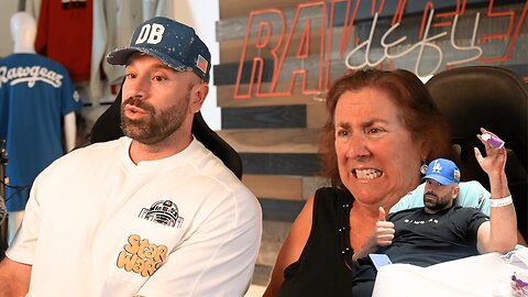 Bradley Martyn Reveals How He Lost His Pinky in a Freak Dirt Bike Accident