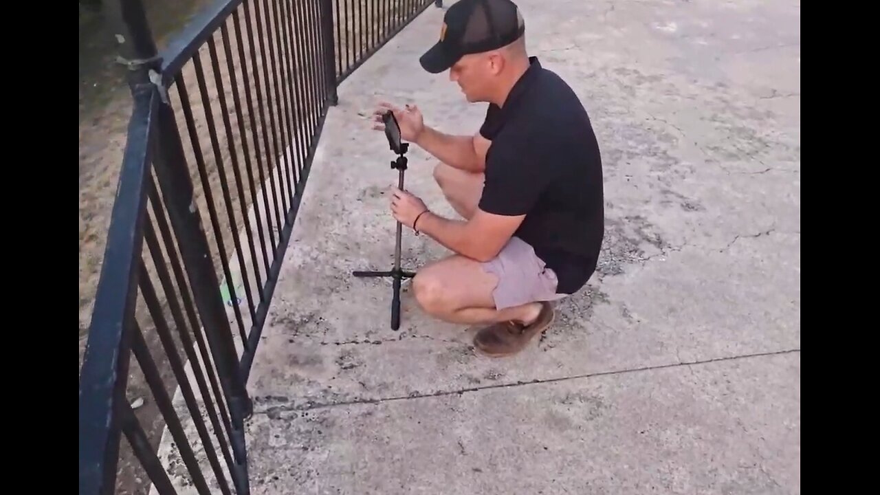 IP2 Stories - Surfer Humiliates a Guy For Having Painted Nails & His Thot GF!