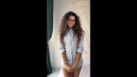 No bra challenge