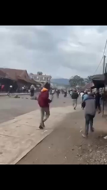 ❗️In Tanzania, police shot dead a mother in front of her son during