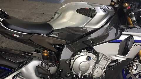 coolest yamaha R1M