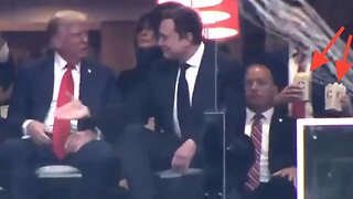Notice the 🍿 guy coming in from the back ?! Top Kek 😁 President Trump and Elon Musk were spotted s