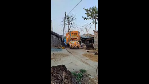 milegi To Village ka DJ dekhiae