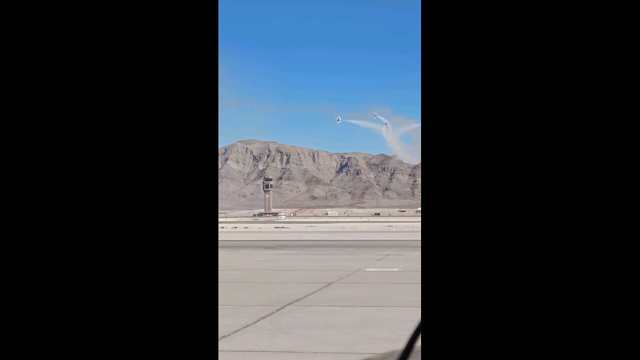 F16 THUNDERBIRDS AERIAL MANEUVERS