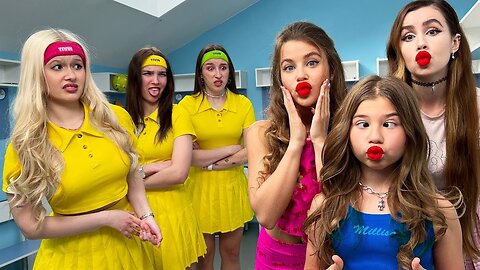 Schoolgirls HAVE ENLARGED THEIR LIPS! 💋 What will Teacher Max say to this? Teenagers KiKiDo in shok