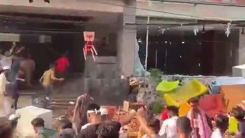 Islamic hordes in Bangladesh destroy KFC stores. They are ones who invade