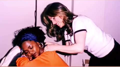 Lauryn Hill massage