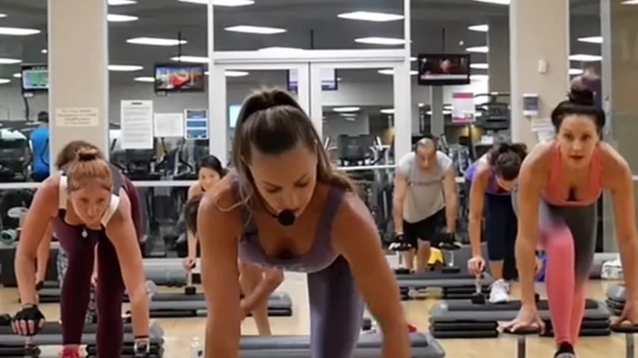 EXERCISES WITH WEIGHTS TO LOSE WEIGHT FAST