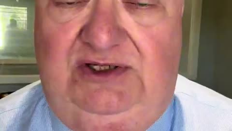 Put those elbows to fuck down! 😂 At least this guy makes the lies & corruption funny!😂