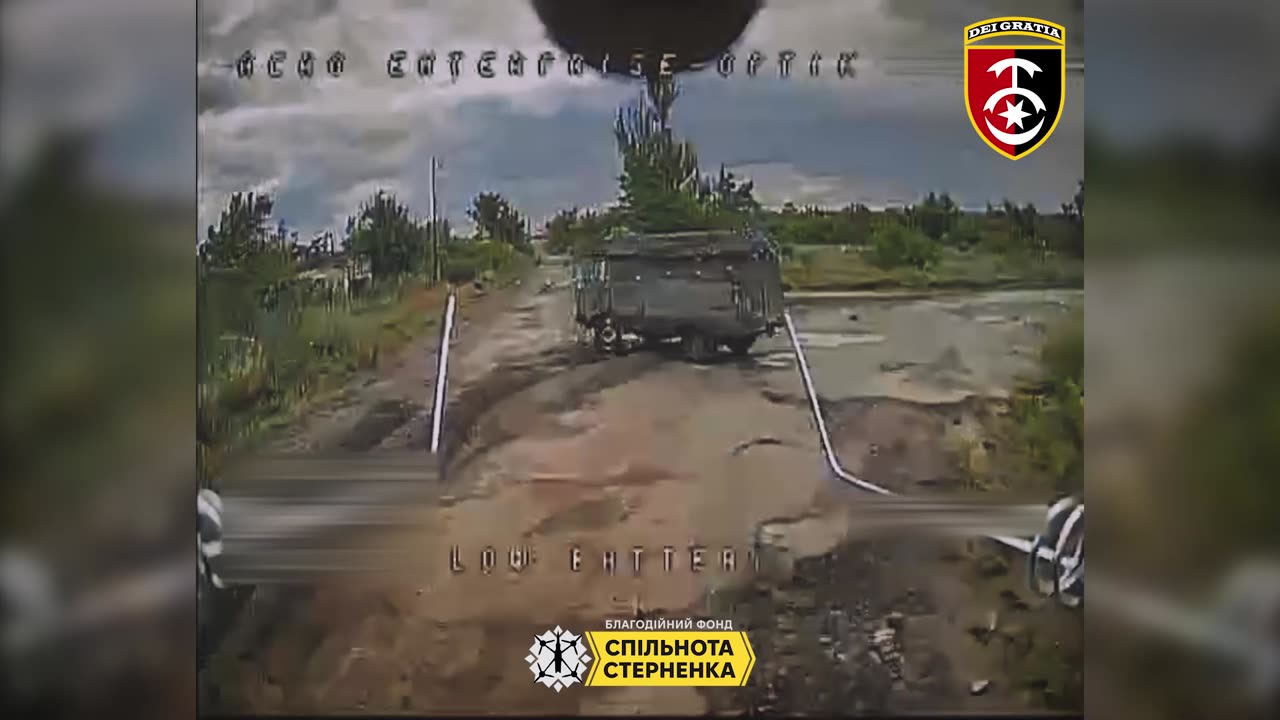Ukrainian Drones Laying in Wait, Flying Inside a Parking Garage, and More