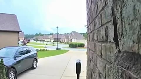 negro homeowner refuse to honor contract with worked because he had a Rebel Flag on his worktruck