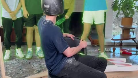 Extreme helmet game