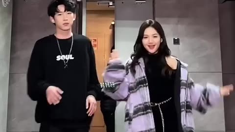Couple Goals! 🥰 Korean Dance Moves That’ll Make You Smile 💃🕺
