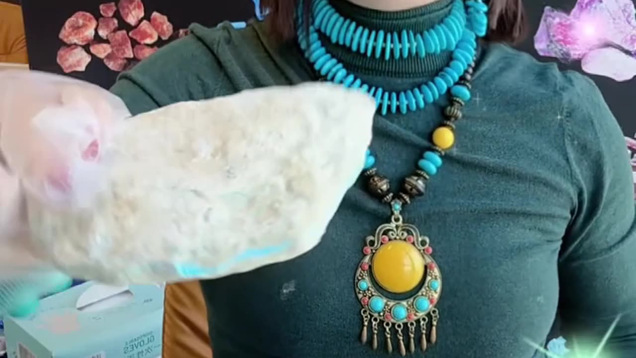 20250912-2 Carved Turquoise: Where Craftsmanship Writes Nature’s Poetry