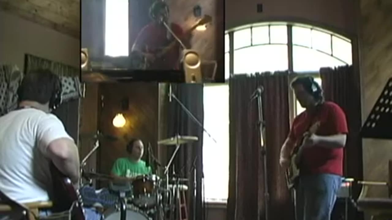 Card Board Smile - Live Tracking