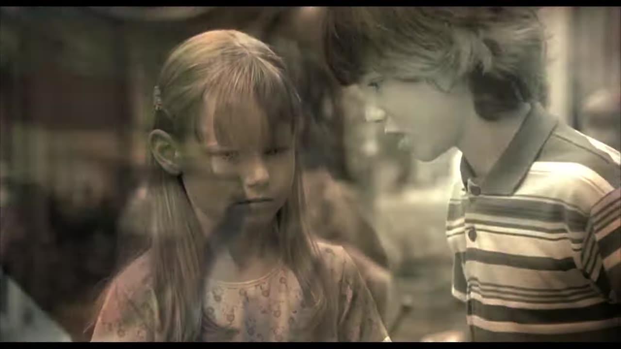 The Butterfly Effect (2004) Trailer