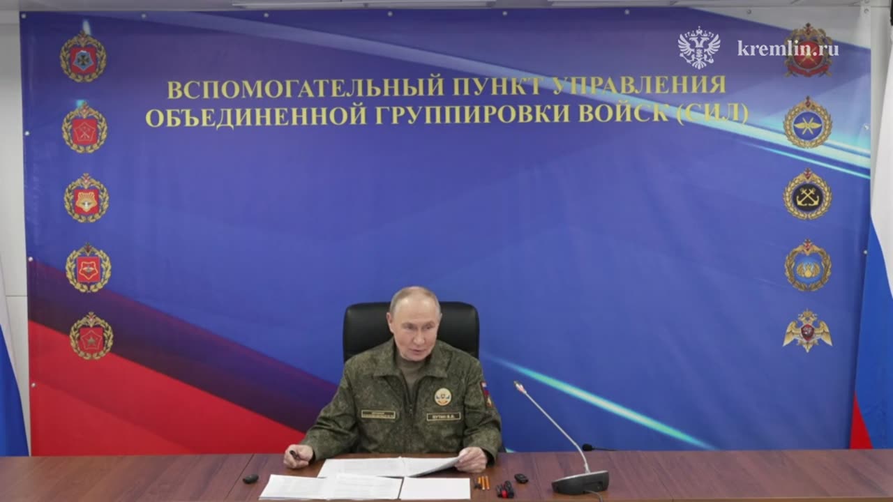 В одном из пунктов управления Объединённой группировки войск Владимир Путин