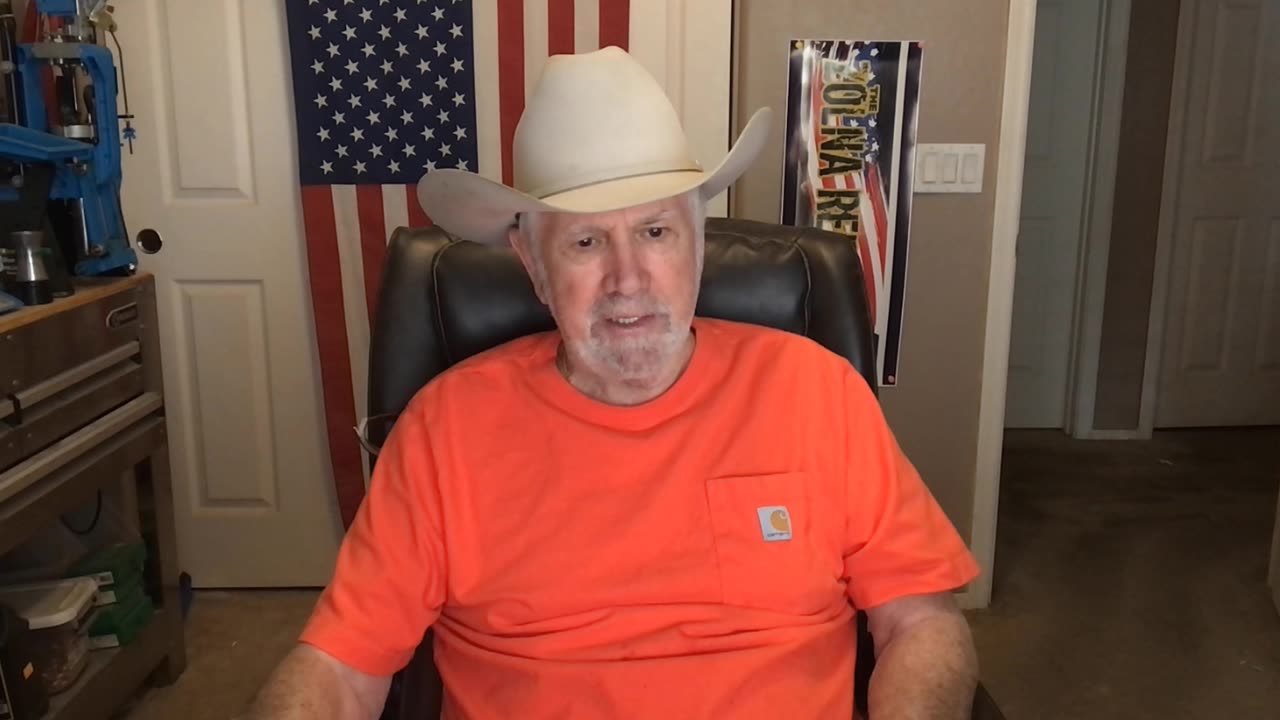 Peggy Hall, Talks Too Much!