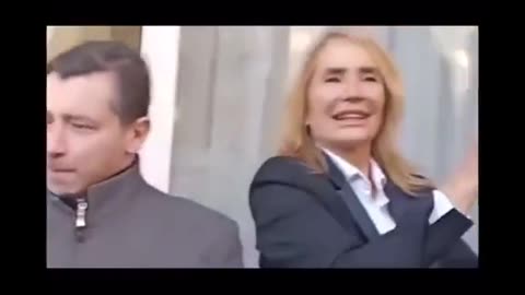 😂