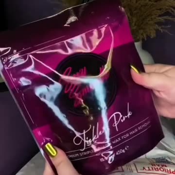Stunning Sexy Smooth Wax Unboxing by @xoanessaaa | Must-See Waxing Goodies Reveal! 💖✨