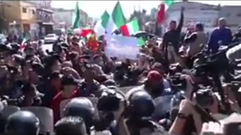 Mexicans in Mexico are protesting against Central American immigrants invading their country.