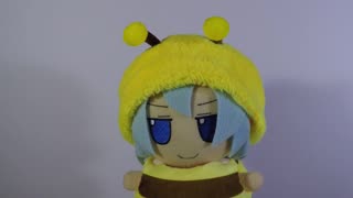 A bee fumo tells another joke